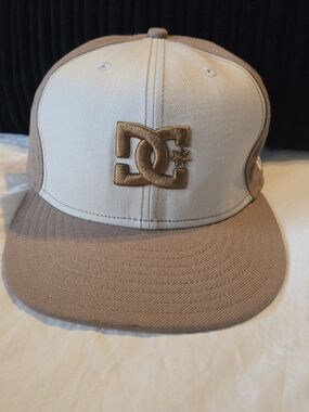 DC Shoes x New Era 59FIFTY Fitted Hat 7 3/8 Beige Tan Wool DC Star Logo Cap